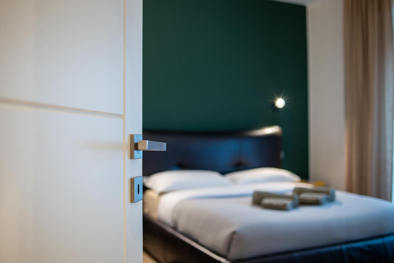 Br Treviso Train Station Apartments Bagian luar foto