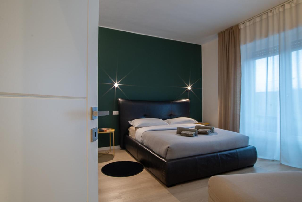 Br Treviso Train Station Apartments Bagian luar foto