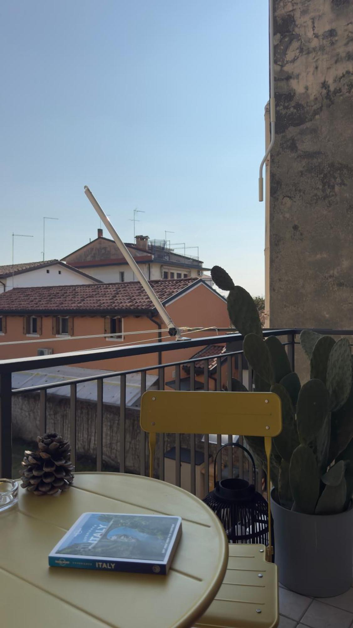 Br Treviso Train Station Apartments Bagian luar foto