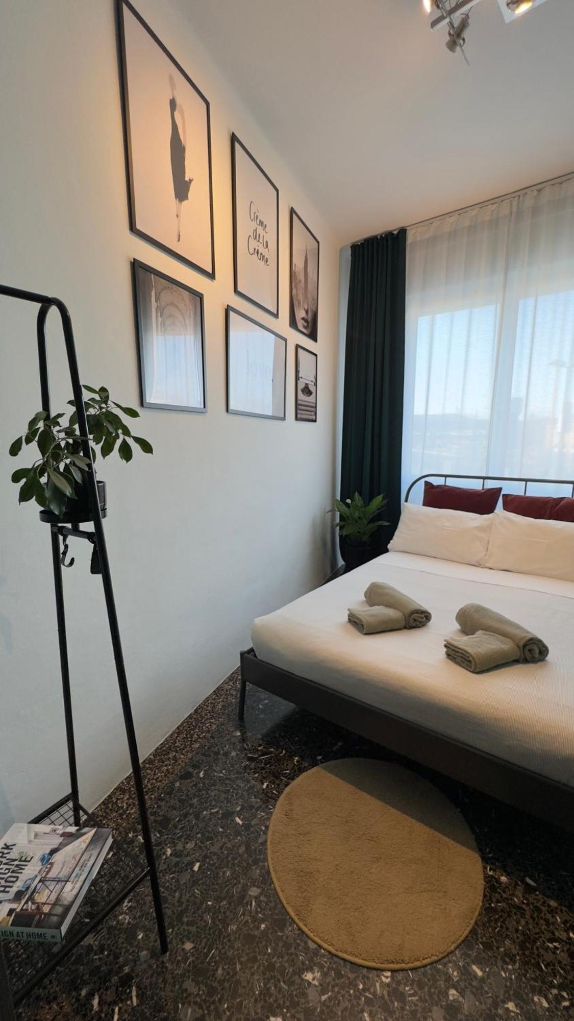 Br Treviso Train Station Apartments Bagian luar foto